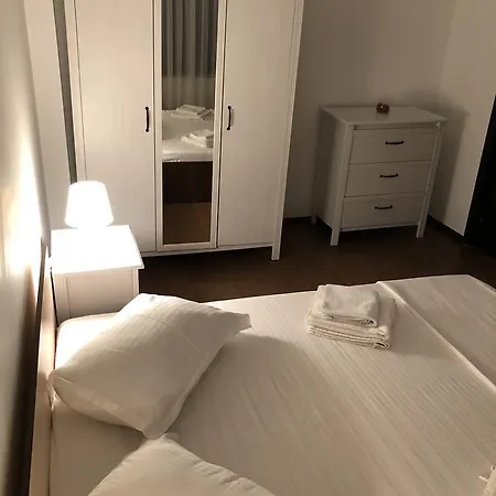 Apartment Marty S Summerland Mamaia